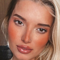 Джована Сааведра Оголені