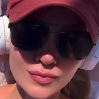 Гейлі Маллес Оголені