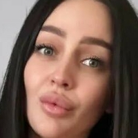 Ханна Рейнольдс Оголені