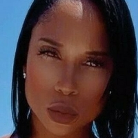 Ханна Алдороті Оголені