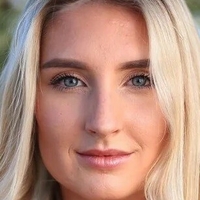 Ганна Таун Оголені