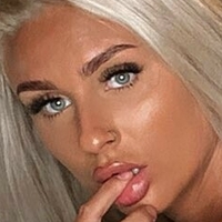 Хелена Прибе Оголені