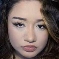 Ілавмі Оголені