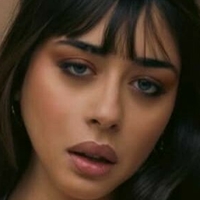 Айріс Мулаc Оголені