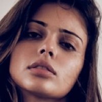 Ізабель Кутрім Оголені