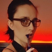 Ітті Бітті Тітті Комітет Оголені