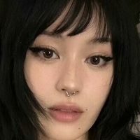 Джейд Ян Оголені