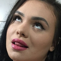 Яна Дженнер Оголені