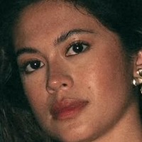 Яніца Релоксе Оголені