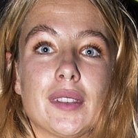 Джессіка Вудлі Оголені