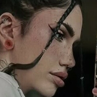 Джорді Маккенз Оголені