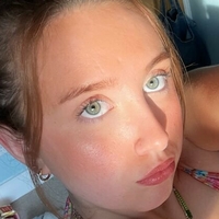 Кейтлін Флоджам Оголені