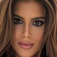 Катерина Налік Оголені