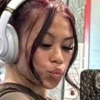 Кая Коельо Оголені