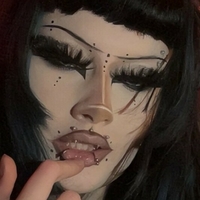 Кензі Оголені