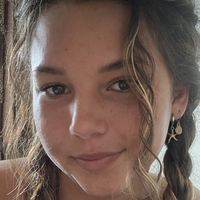 Кіара Рейес Оголені