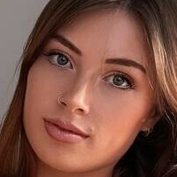 Кіттенсарафрі Оголені