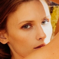 Кошерна Оголені