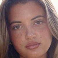 Кайра-Мей Оголені