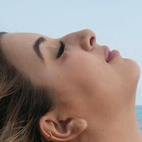 ладоміадрі Оголені