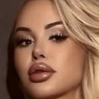 Лена Р Оголені