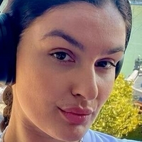 Ліа Лейпер Оголені