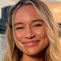 Ліа Льюїс Грібіус Оголені