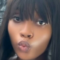 лілкеннікс Оголені