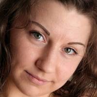 Лілі Великі Груди Оголені