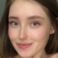 Лілі тут Оголені