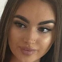 Лілі Максолл Оголені