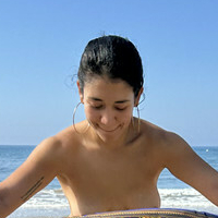 Лайонсонатрейн Оголені