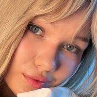 Лолла Пай Оголені