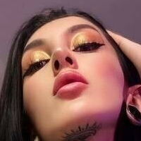 Луїза Фрі Оголені