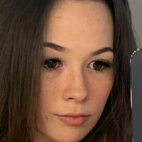 Люсі Луркс Оголені