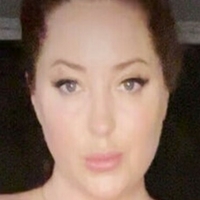 Люсі Ві Оголені