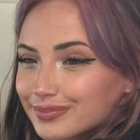 Луна Луїз Оголені