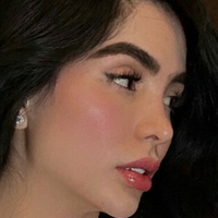 Марія Ізабель Вілья Оголені