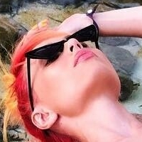 Маріка Росса Оголені