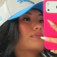 Марісса Макнамара Оголені