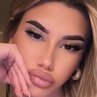 Мартина Верніле Оголені