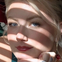 Маккенна Рей Оголені