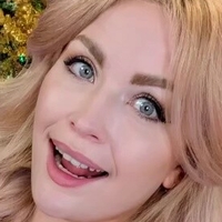 Меган Йеа Оголені