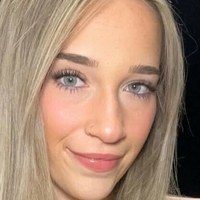 Мія Катрен Оголені