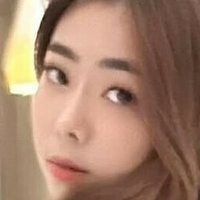 Мішель Сінатра Оголені