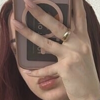 Мікая Оголені