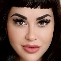 Мілкі Маммі Тіффі Оголені