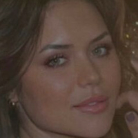 Мой Амалія Оголені