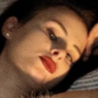 Надін Мут Оголені