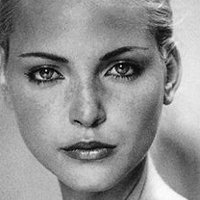 Надя Ауерманн Оголені